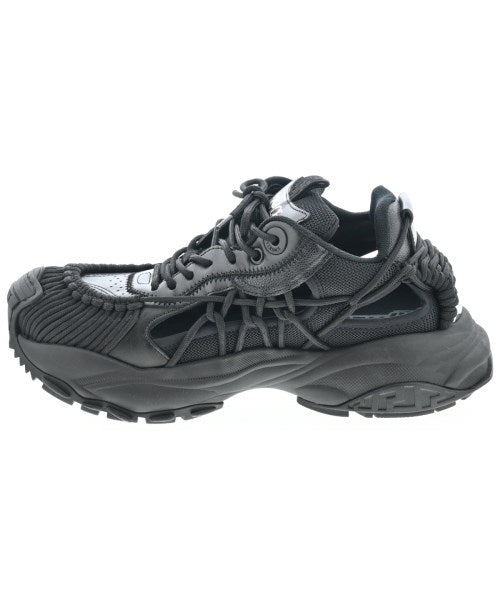 VERSACE รองเท้าผ้าใบ