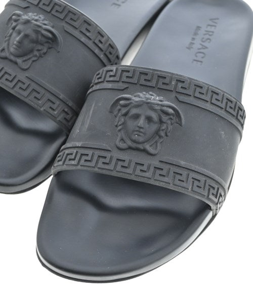 VERSACE รองเท้าแตะ