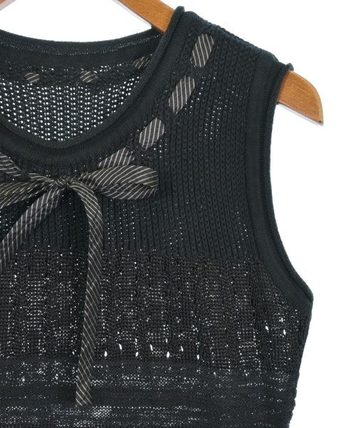 HIROKO KOSHINO เสื้อแขนกุด