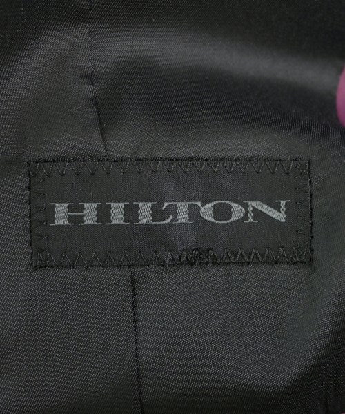 HILTON ชุดสูทแบบครบเซต (อื่นๆ)