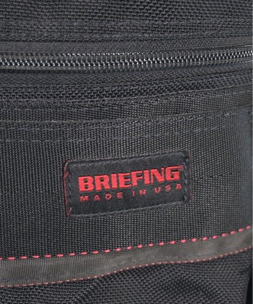 BRIEFING กระเป๋าสะพาย