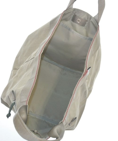 BRIEFING กระเป๋าถือขนาดใหญ่