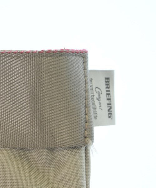 BRIEFING กระเป๋าถือขนาดใหญ่