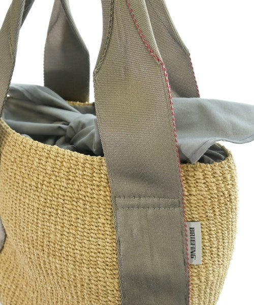 BRIEFING กระเป๋าถือขนาดใหญ่