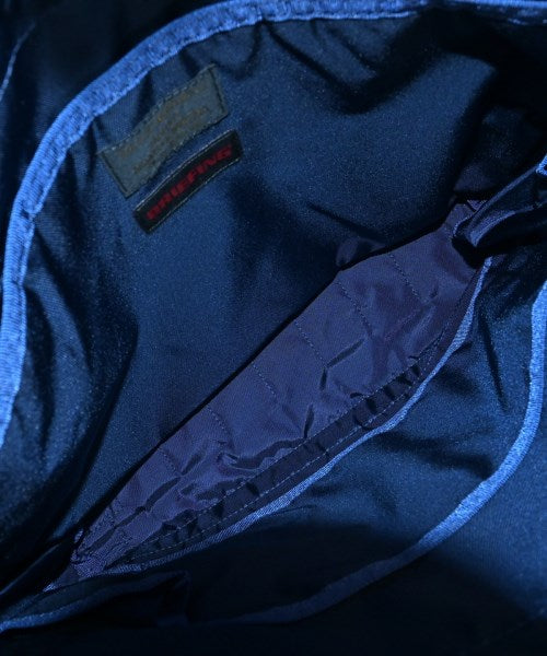 BRIEFING กระเป๋าสะพาย