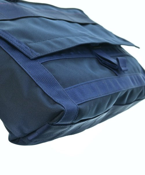 BRIEFING กระเป๋าสะพาย