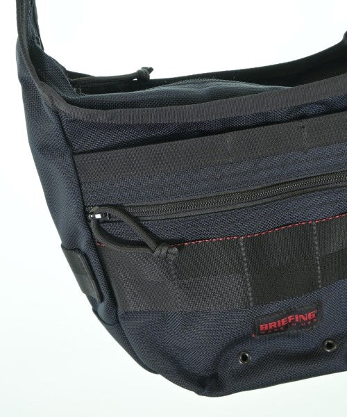 BRIEFING กระเป๋าสะพาย