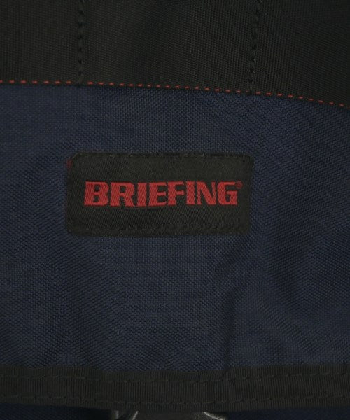 BRIEFING กระเป๋าสะพาย