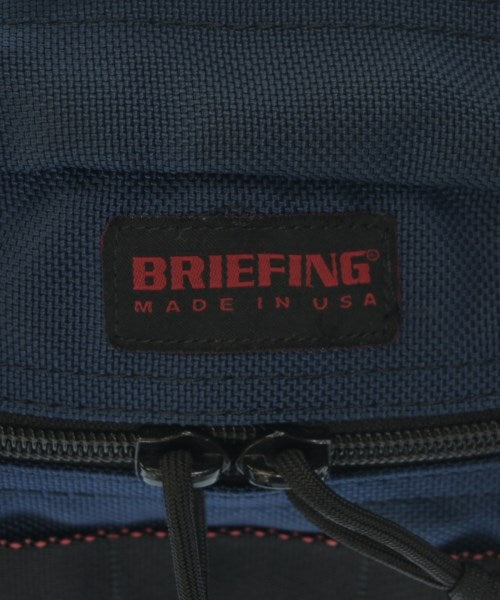 BRIEFING กระเป๋าสะพาย