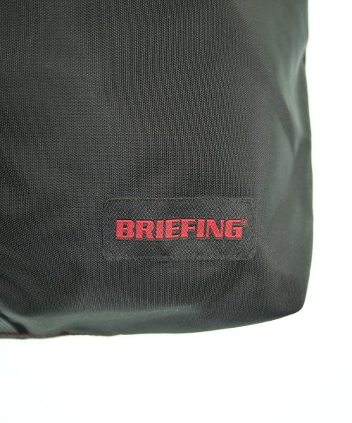 BRIEFING กระเป๋าสะพาย