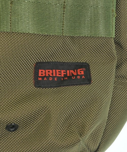 BRIEFING กระเป๋าสะพาย