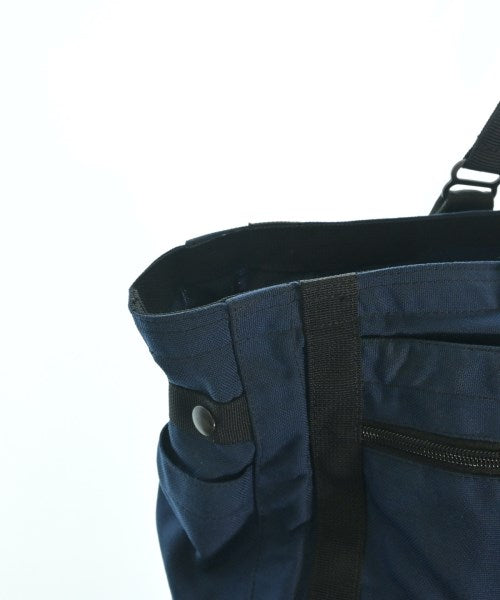 BRIEFING กระเป๋าถือขนาดใหญ่