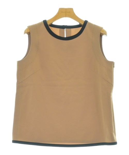 wb เสื้อสตรี