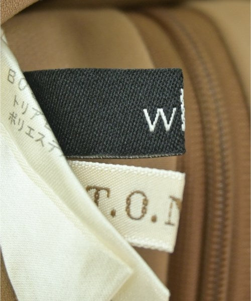 wb เสื้อสตรี