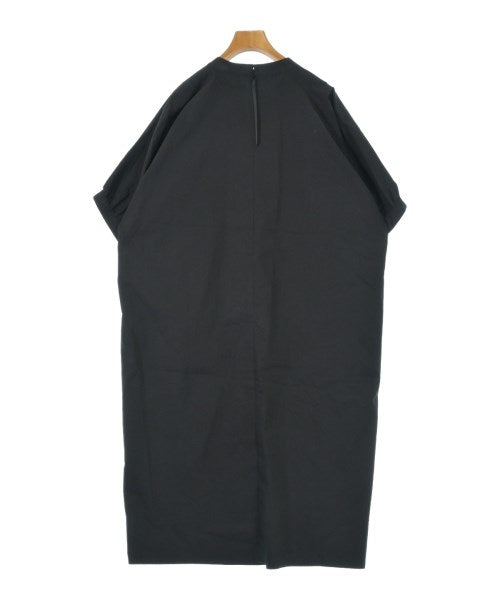 L'EQUIPE YOSHIE INABA ชุดเดรส