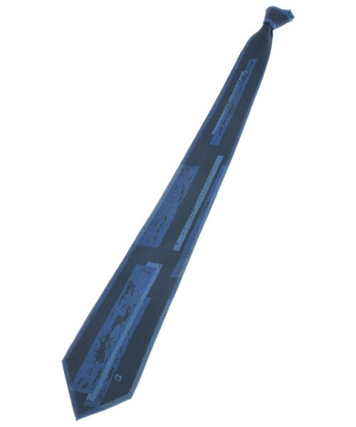 Mila Schon เนคไท