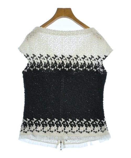 Mila Schon เสื้อแขนกุด