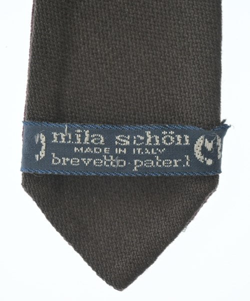 Mila Schon เนคไท