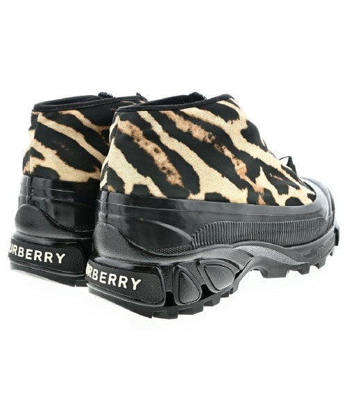 BURBERRY รองเท้าผ้าใบ