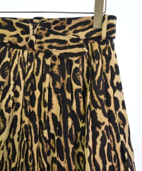 BURBERRY กระโปรงยาวถึงเข่า