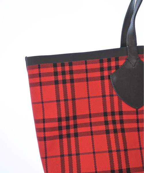 BURBERRY กระเป๋าถือขนาดใหญ่