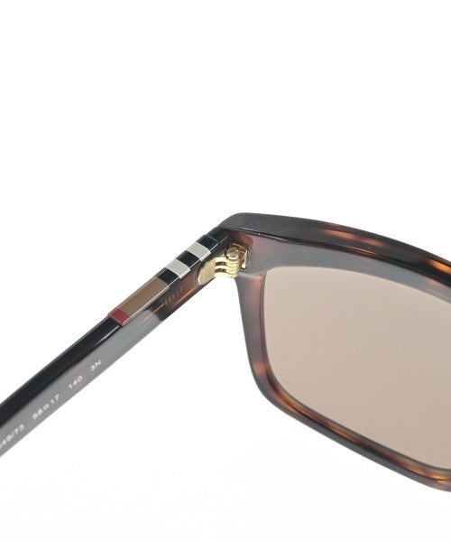 BURBERRY แว่นกันแดด