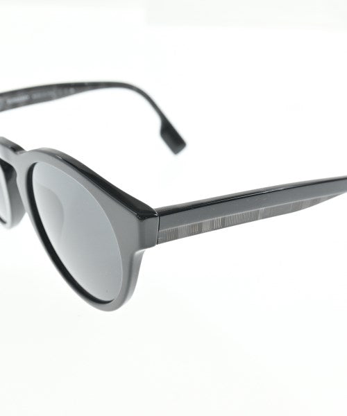 BURBERRY แว่นกันแดด