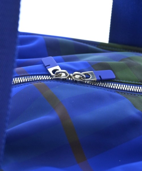 BURBERRY กระเป๋าใส่อุปกรณ์ขนาดใหญ่