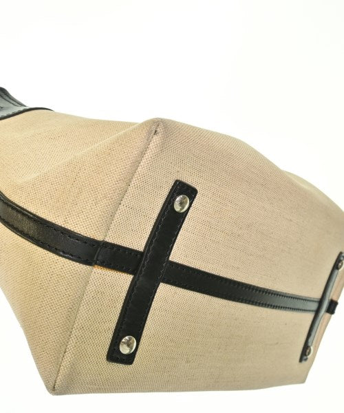 BURBERRY กระเป๋าถือขนาดใหญ่