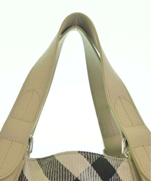 BURBERRY กระเป๋าถือขนาดใหญ่