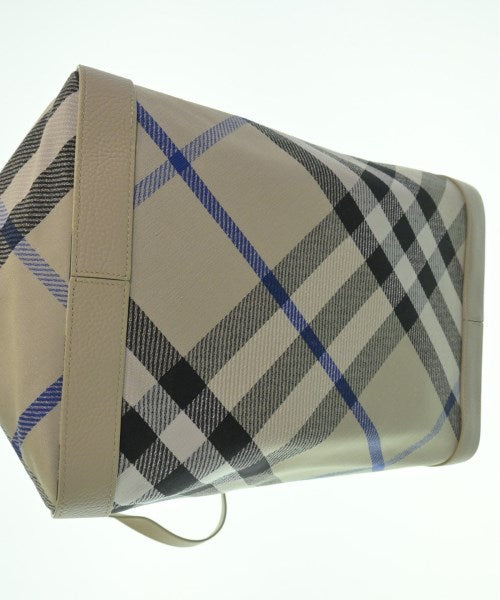 BURBERRY กระเป๋าถือขนาดใหญ่
