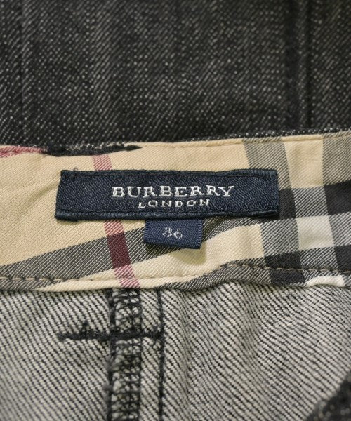 BURBERRY กระโปรงยาวถึงเข่า