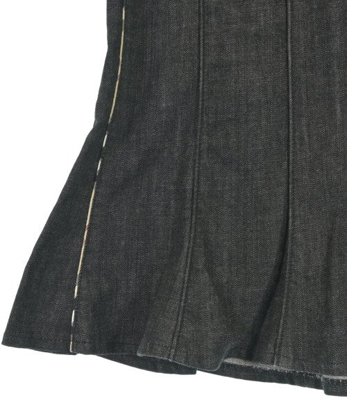 BURBERRY กระโปรงยาวถึงเข่า