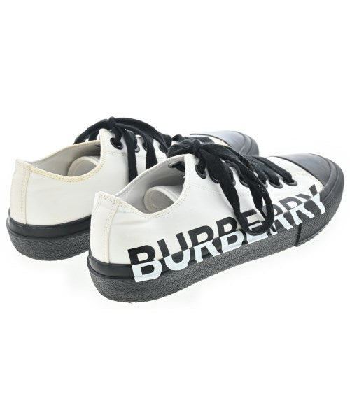 BURBERRY รองเท้าผ้าใบ