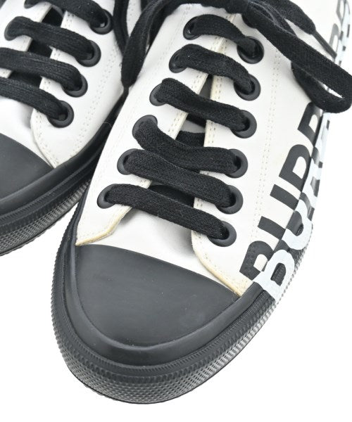 BURBERRY รองเท้าผ้าใบ