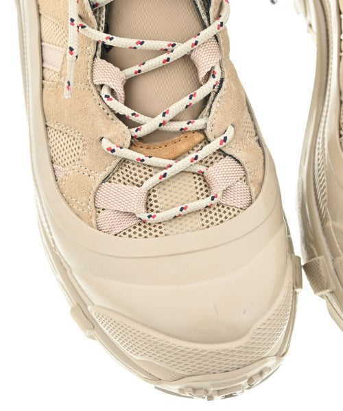 BURBERRY รองเท้าผ้าใบ