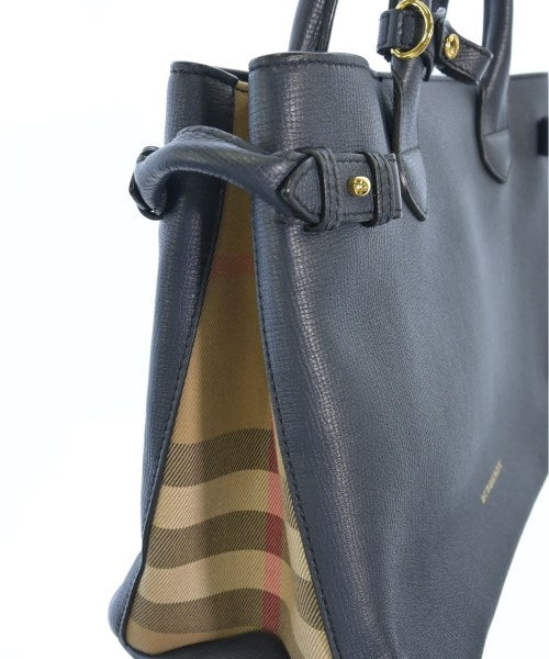 BURBERRY กระเป๋าถือ