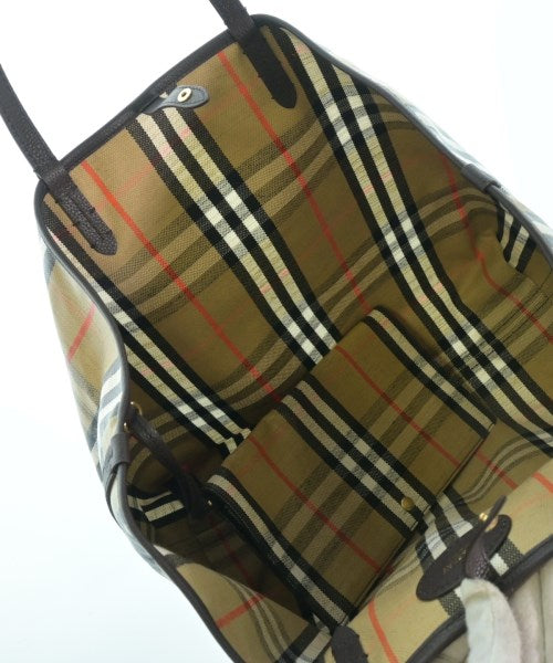 BURBERRY กระเป๋าถือขนาดใหญ่