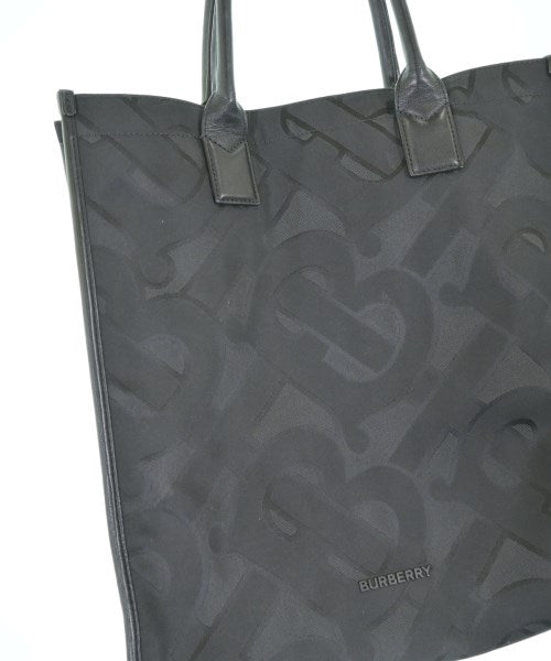 BURBERRY กระเป๋าสะพาย