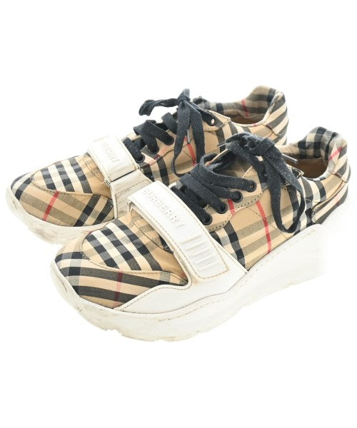 BURBERRY รองเท้าผ้าใบ