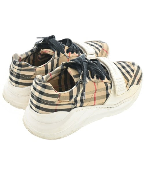 BURBERRY รองเท้าผ้าใบ