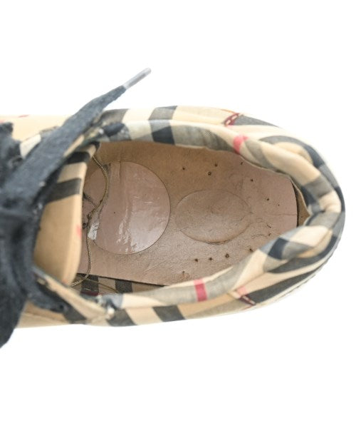 BURBERRY รองเท้าผ้าใบ