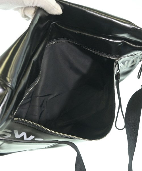 BURBERRY กระเป๋าสะพาย