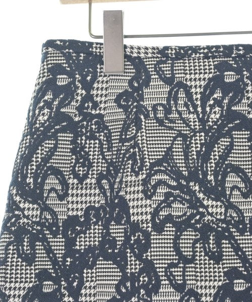 Brooks Brothers กระโปรงยาวถึงเข่า