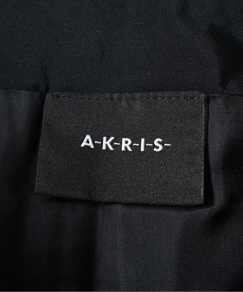 AKRIS กระโปรงยาวถึงเข่า