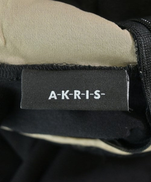 AKRIS เสื้อยืด/เสื้อท็อปส์