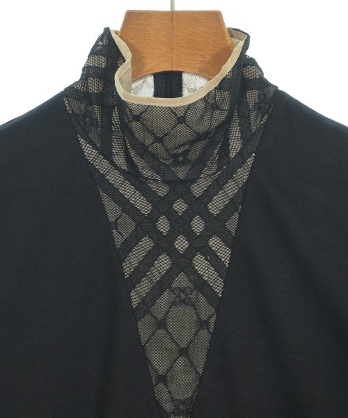 AKRIS เสื้อยืด/เสื้อท็อปส์