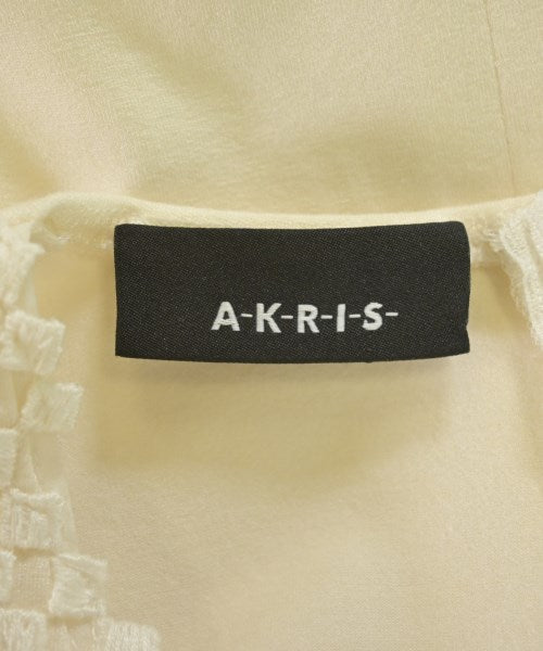 AKRIS เสื้อยืด/เสื้อท็อปส์