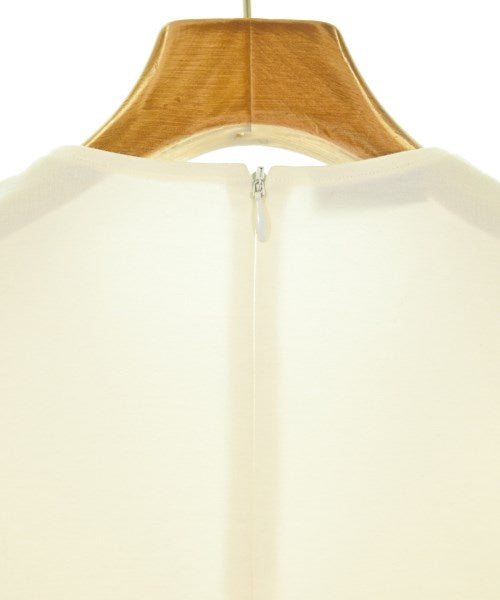 AKRIS เสื้อยืด/เสื้อท็อปส์
