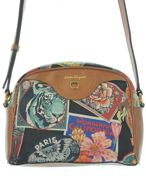 Salvatore Ferragamo กระเป๋าสะพาย